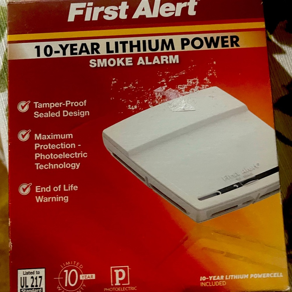 First alert 10 year lithium power smoke alarm p910b